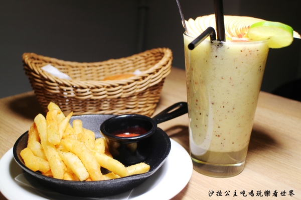 Ethan's Italian：板橋義式餐廳『Ethan's Italian』捷運亞東醫院站／聚餐／包場