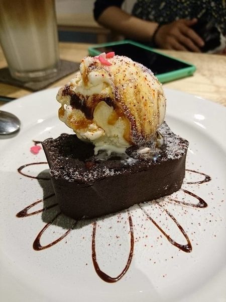 18010374_1474592459239105_4457462633524445158_n