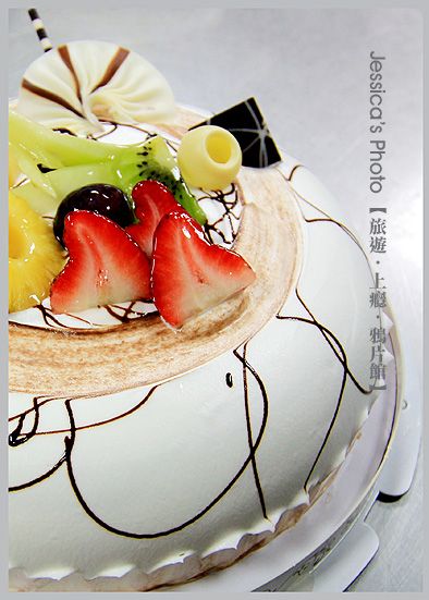 臺中中區●金陵蛋糕●台中第一家鮮奶油蛋糕店/招牌芋頭布丁蛋糕/杏仁片/杏仁鳳梨酥/女兒餅