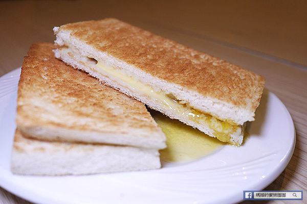 ◆台北士林【MB white coffee士林店】大推!士林必吃南洋風咖啡館。士林星馬料理。士林南洋料理