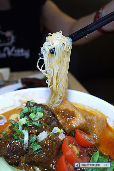 ◆台北士林【MB white coffee士林店】大推!士林必吃南洋風咖啡館。士林星馬料理。士林南洋料理