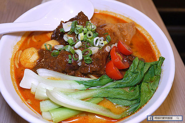 ◆台北士林【MB white coffee士林店】大推!士林必吃南洋風咖啡館。士林星馬料理。士林南洋料理