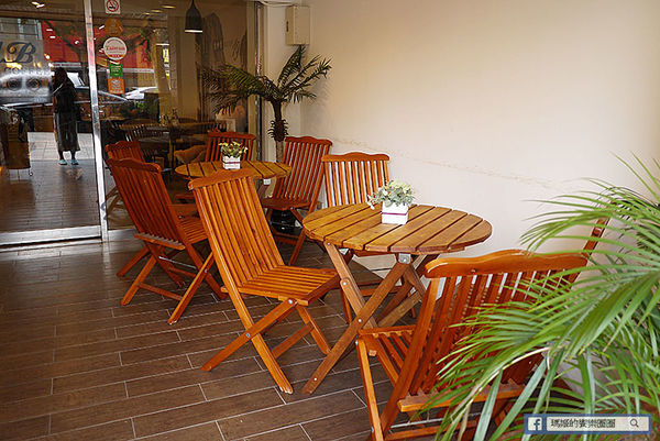 ◆台北士林【MB white coffee士林店】大推!士林必吃南洋風咖啡館。士林星馬料理。士林南洋料理