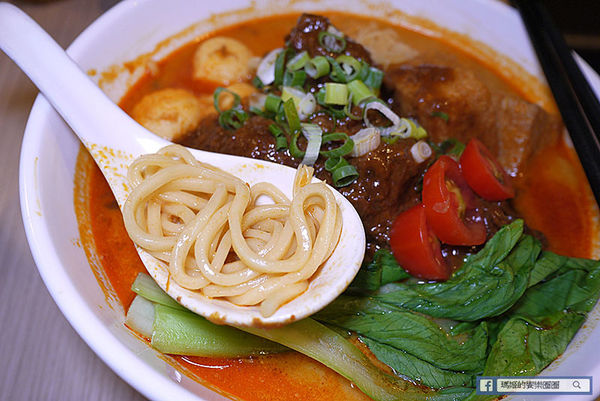 ◆台北士林【MB white coffee士林店】大推!士林必吃南洋風咖啡館。士林星馬料理。士林南洋料理