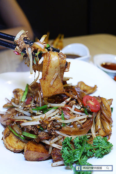 ◆台北士林【MB white coffee士林店】大推!士林必吃南洋風咖啡館。士林星馬料理。士林南洋料理