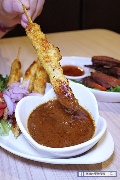 ◆台北士林【MB white coffee士林店】大推!士林必吃南洋風咖啡館。士林星馬料理。士林南洋料理