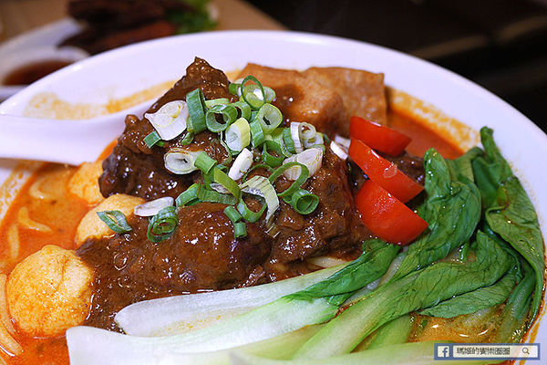 ◆台北士林【MB white coffee士林店】大推!士林必吃南洋風咖啡館。士林星馬料理。士林南洋料理