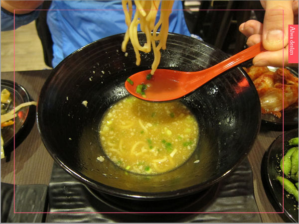 麵屋花魁!東京豚骨拉麵,一場華麗的視覺饗宴,一碗醇厚的拉麵美味!舌尖幻想的,眼睛先品嘗-33.jpg 麵屋花魁!東京豚骨拉麵,一場華麗的視覺饗宴,一碗醇厚的拉麵美味!舌尖幻想的,眼睛先品嘗-33.jpg