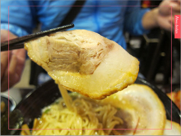 麵屋花魁!東京豚骨拉麵,一場華麗的視覺饗宴,一碗醇厚的拉麵美味!舌尖幻想的,眼睛先品嘗-29.jpg 麵屋花魁!東京豚骨拉麵,一場華麗的視覺饗宴,一碗醇厚的拉麵美味!舌尖幻想的,眼睛先品嘗-29.jpg