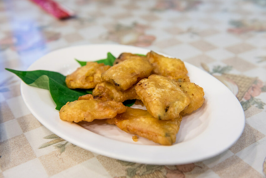 桃園拉拉山住宿推薦！絕美山谷景觀谷點咖啡民宿一泊三食，享受大自然美景。