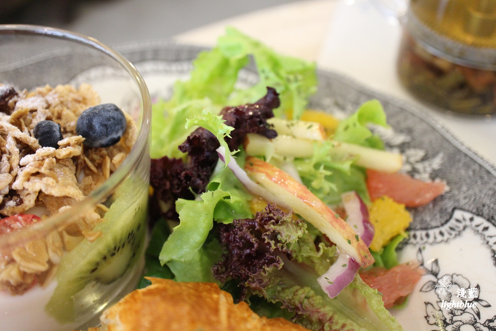 [ 板橋美食 ] 淺藍 × merci creme～老屋甜點，午後的布丁、抹茶小富士與美味可頌