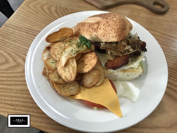 歐兔啡食館-小港社教館：【高雄/食﹡小港】清爽早午餐文．歐兔啡食館