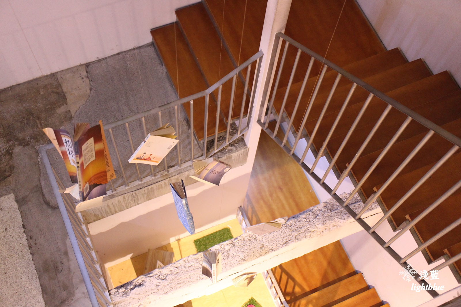 嘉義景點：淺藍 × 承億小鎮慢讀～文青書店還有好多生活文創選物與滿滿乾燥花，好拍又好逛