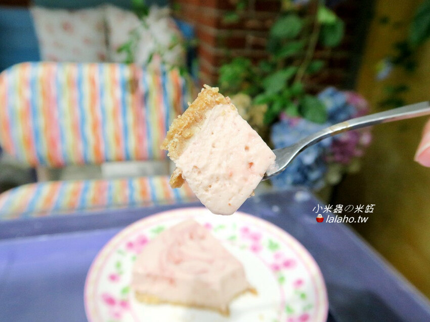 D.G Café 藏在迪化街裡的花園咖啡廳，美得像仙境!!