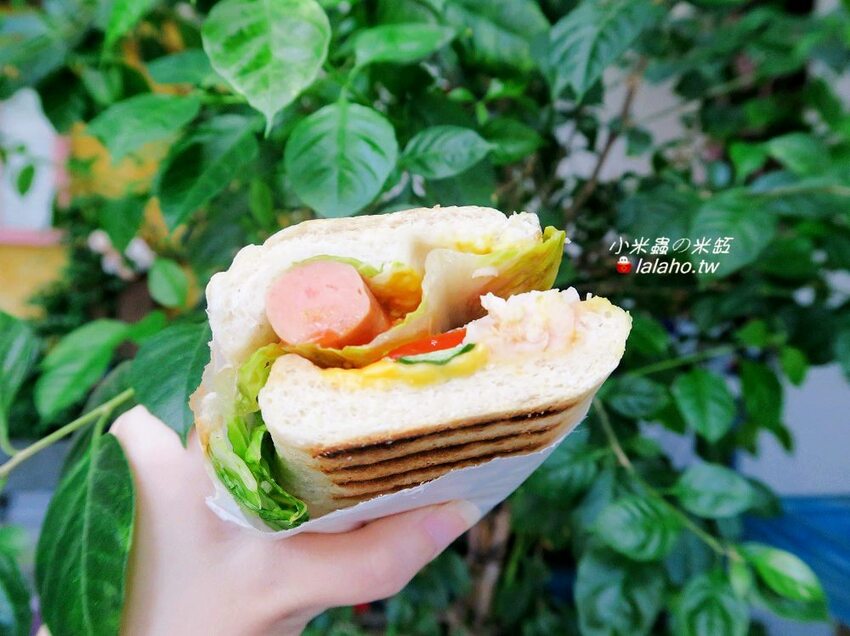 D.G Café 藏在迪化街裡的花園咖啡廳，美得像仙境!!