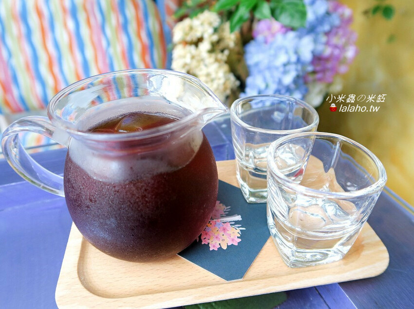 D.G Café 藏在迪化街裡的花園咖啡廳，美得像仙境!!