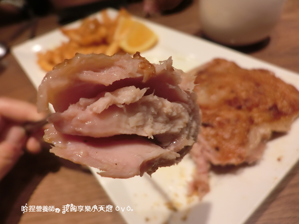 【新北土城早午餐】《豐滿延吉店》百元上下巷弄美食。咖啡下午茶、鮭魚明太子沙拉、鹽烤豬五花拖鞋堡、騎士拼盤、綜合起司炒蛋鮮奶吐司