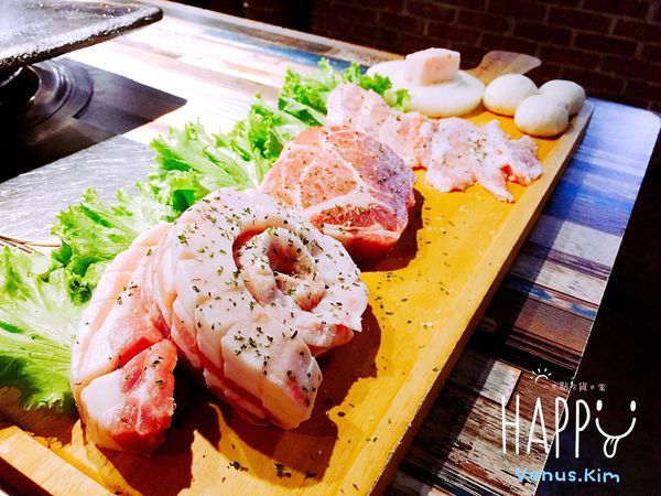 【台北美食】隱藏在東區光復巷內的《咚咚家dondonga韓式豬肉專賣 - 돈돈가》韓式燒烤美食，愛吃肉的你絕對不想錯過！