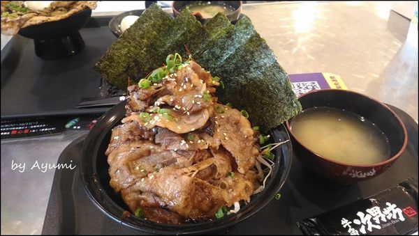 牛角次男坊 Gyu-kaku JinanBou：[食記]高雄漢神巨蛋台灣第一家&牛角次男坊，特別加場史努比場外展！！！！