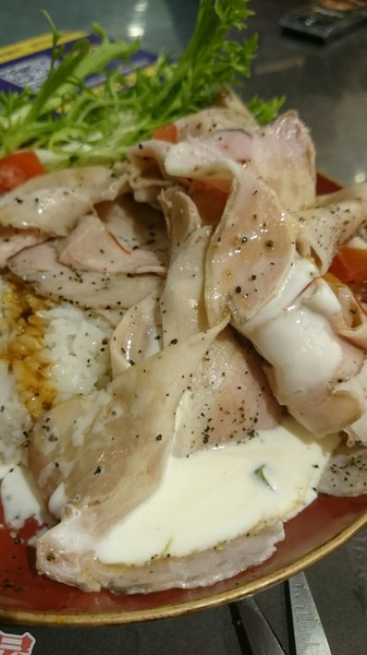 牛角次男坊 Gyu-kaku JinanBou：高雄漢神巨蛋~來自日本的燒肉丼~牛角次男坊