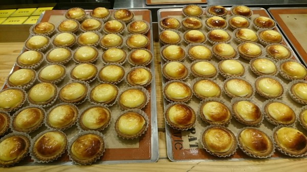 Bake Cheese Tart(漢神巨蛋店)：高雄漢神巨蛋~跟著潮流排隊去~Bake Cheese Tart 起司塔~
