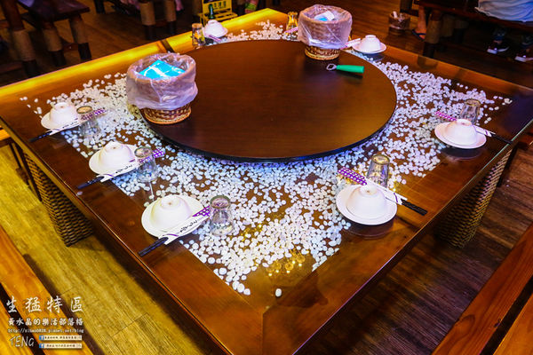 生猛特區主題式啤酒屋|桃園市桃園區台式熱炒啤酒主題餐廳；適合三五好友休糾來扛拜。