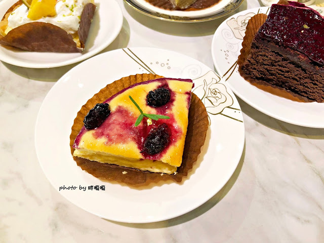 【台中 北區】CJ Patisserie 創意甜點 🍰 法式甜點x台灣在地食材蹦出新火花 🎇 至於這火花美麗與否就看個人囉!!