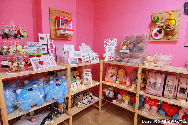 『南投埔里景點』月老教堂&愛情故事館★日月潭必訪順遊景點埔里元首館最新浪漫教堂/大黑松小倆口愛情故事館月老教堂