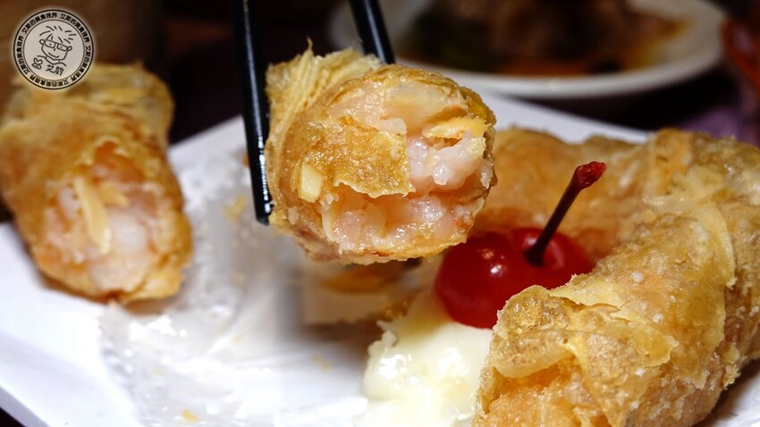 台北市大安區【 大巨蛋美食 】40年老字號港式飲茶google 四千多筆評論還保持4.0的高分．雅苑蝦餃皇、蘿蔔牛雜盅、芋絲炸