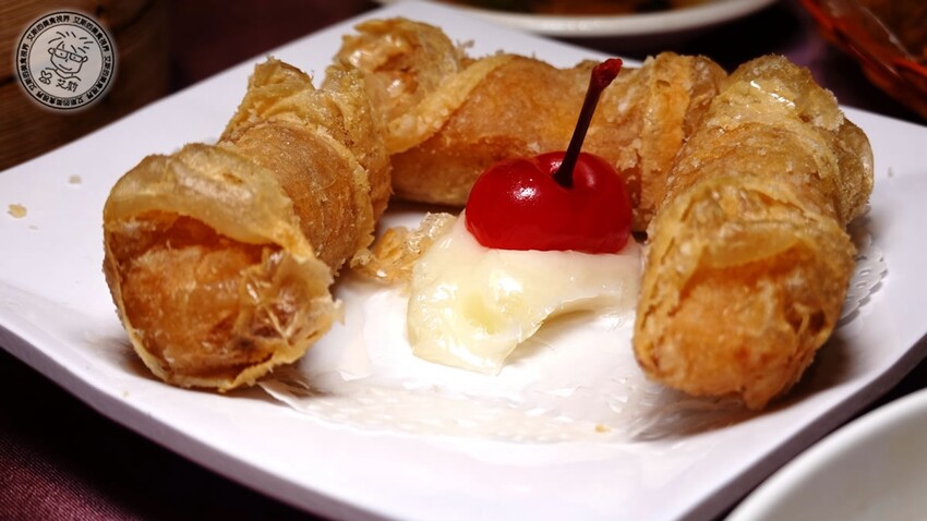 台北市大安區【 大巨蛋美食 】40年老字號港式飲茶google 四千多筆評論還保持4.0的高分．雅苑蝦餃皇、蘿蔔牛雜盅、芋絲炸