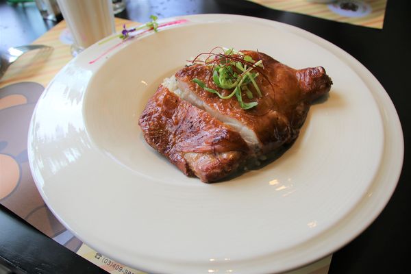 邦妮義饗世界：【桃園龍潭美食】邦妮義饗世界~寵物友善親子餐廳/家庭公司聚餐好地方/美拍花牆/義式精緻料理