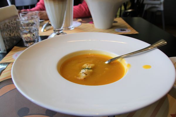 邦妮義饗世界：【桃園龍潭美食】邦妮義饗世界~寵物友善親子餐廳/家庭公司聚餐好地方/美拍花牆/義式精緻料理