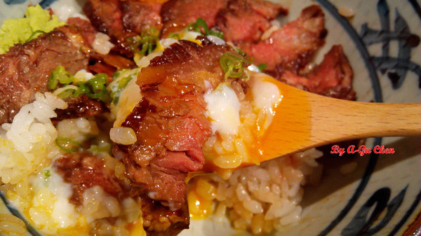 山代目酒藏:【臺南Ω中西區】山代目酒藏。來居酒屋就是要享用新鮮刺身、道地串烤和用料滿滿的丼飯呀! 山代目酒藏:【臺南Ω中西區】山代目酒藏。來居酒屋就是要享用新鮮刺身、道地串烤和用料滿滿的丼飯呀!