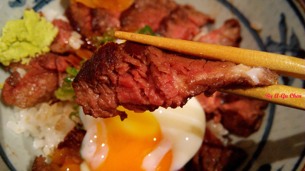 山代目酒藏:【臺南Ω中西區】山代目酒藏。來居酒屋就是要享用新鮮刺身、道地串烤和用料滿滿的丼飯呀! 山代目酒藏:【臺南Ω中西區】山代目酒藏。來居酒屋就是要享用新鮮刺身、道地串烤和用料滿滿的丼飯呀!