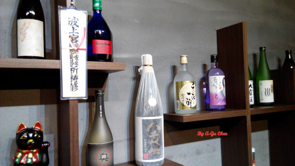 山代目酒藏:【臺南Ω中西區】山代目酒藏。來居酒屋就是要享用新鮮刺身、道地串烤和用料滿滿的丼飯呀! 山代目酒藏:【臺南Ω中西區】山代目酒藏。來居酒屋就是要享用新鮮刺身、道地串烤和用料滿滿的丼飯呀!