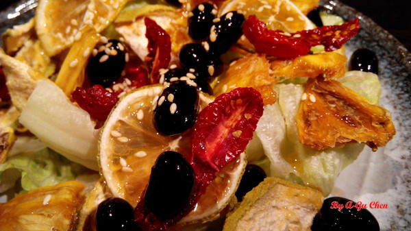 山代目酒藏:【臺南Ω中西區】山代目酒藏。來居酒屋就是要享用新鮮刺身、道地串烤和用料滿滿的丼飯呀! 山代目酒藏:【臺南Ω中西區】山代目酒藏。來居酒屋就是要享用新鮮刺身、道地串烤和用料滿滿的丼飯呀!