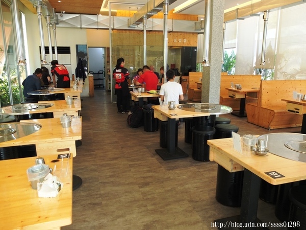 五花肉 . K R - 韓國烤肉 B B Q:食記【五花肉.KR - 韓國烤肉BBQ嘉義店】嘉義激推吃到飽 正統韓式炭火烤肉 上等特選肉品大吃特吃好過癮!