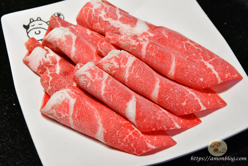 小蒙牛麻辣養生鍋|斗六吃到飽推薦，火鍋燒烤一次滿足，和牛、哈根達斯必吃