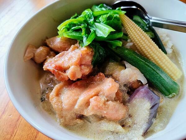 /tmp/phpRuiT8H /tmp/phpRuiT8H