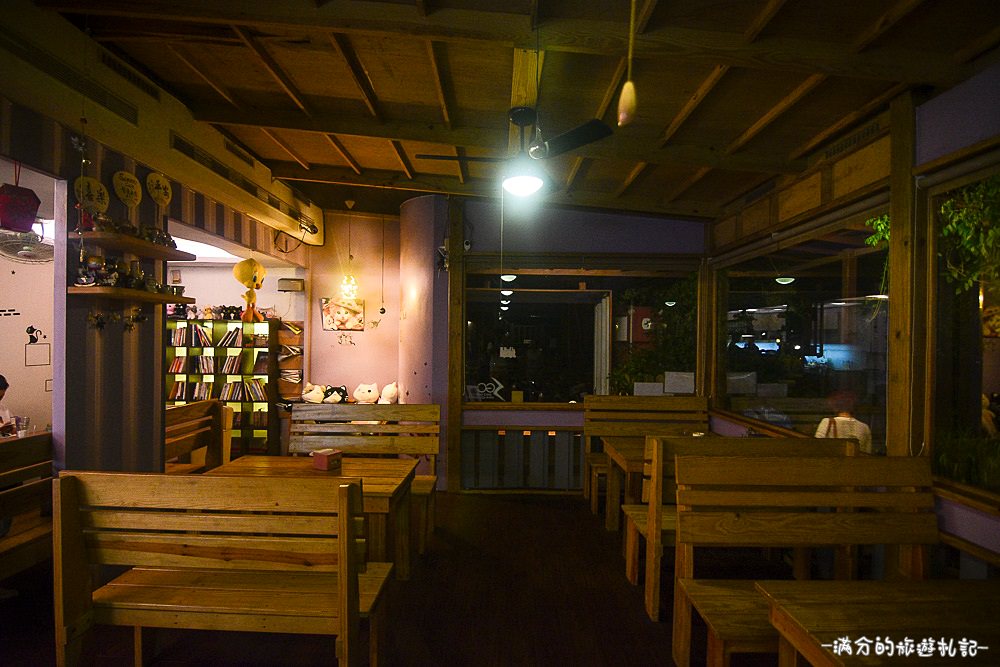 新竹湖口夜景》Summer Cafe 鳥瞰新竹城市的迷人夜景 可愛喵星人出沒 - 滿分的旅遊札記