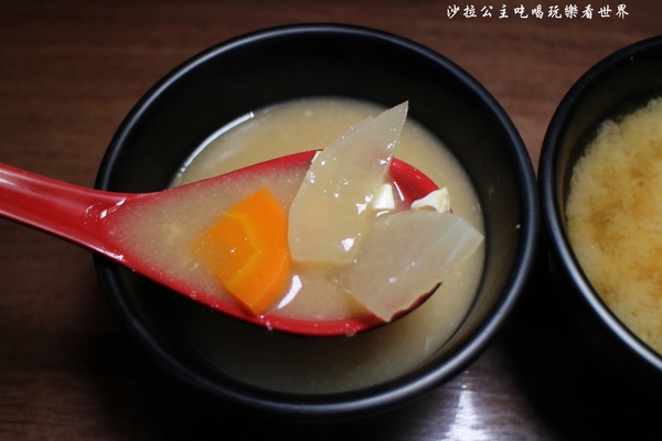 野狼炭火丼飯:中山區日式丼飯『野狼炭火丼飯』白飯/味噌湯無限供應/捷運中山國中站