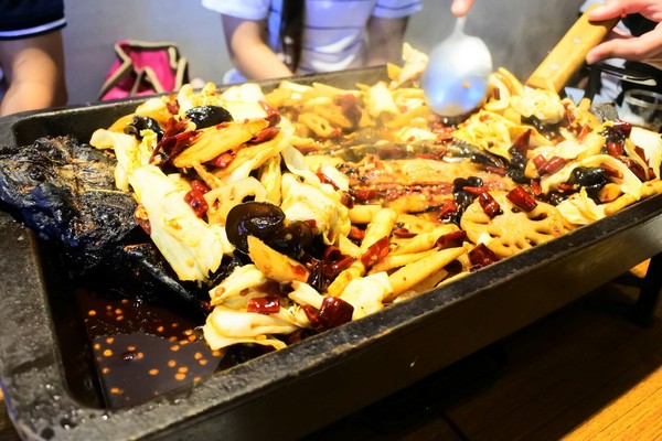 城裡城外巫山烤魚:【台中西區.美食】道地四川活魚料理❤城裡城外巫山烤魚 城裡城外巫山烤魚:【台中西區.美食】道地四川活魚料理❤城裡城外巫山烤魚