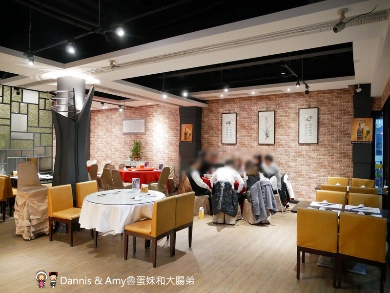 《新竹合菜餐廳》湘滿樓川湘菜料理餐廳。招牌菜色分享。適合家族聚餐尾牙春酒同事相聚｜南大路上（影片）