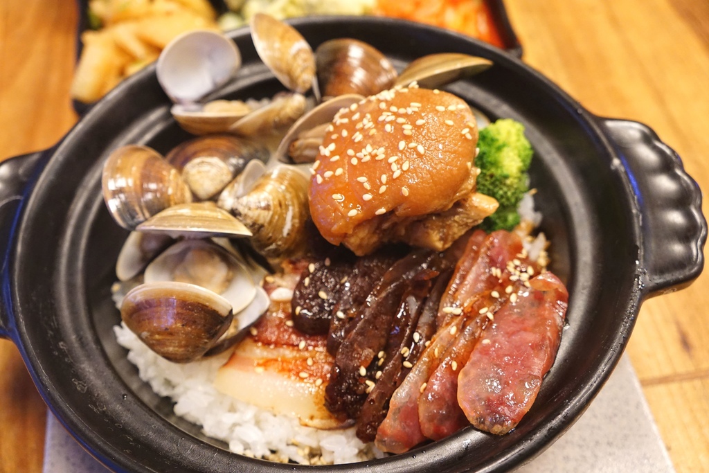 廣式腊味加蛤蜊加豬腳