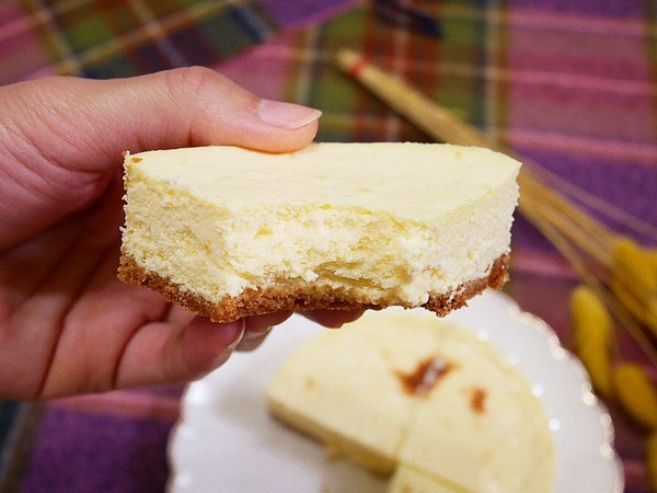 Long Face 臭臉甜點工作室：Long Face 臭臉甜點工作室-宜蘭法式甜點  有趣的店名瞬間被吸引  主廚遠赴日本藍帶學院求師  產品水準完全不輸貴森森甜點店