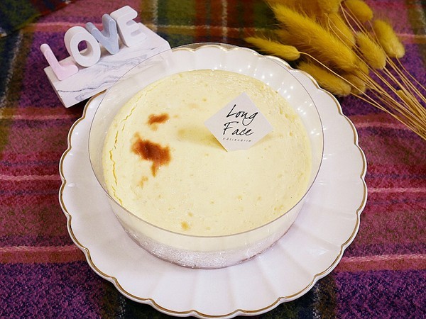 Long Face 臭臉甜點工作室：Long Face 臭臉甜點工作室-宜蘭法式甜點  有趣的店名瞬間被吸引  主廚遠赴日本藍帶學院求師  產品水準完全不輸貴森森甜點店