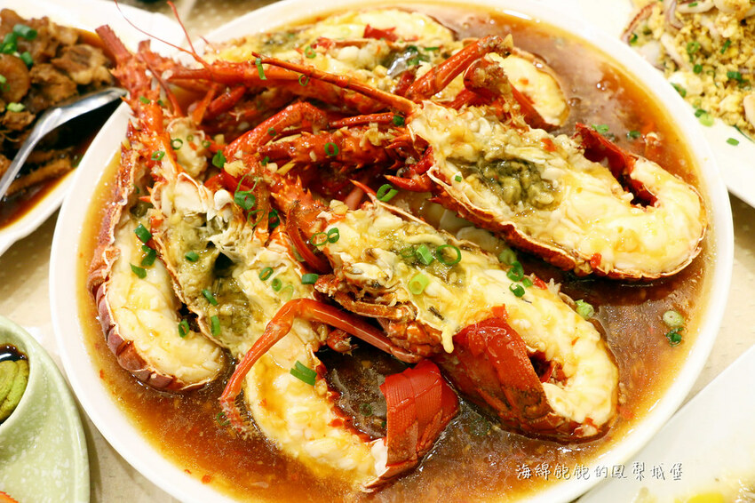 花蓮噶海鮮推薦「噶瑪蘭風味餐廳」活龍蝦、鮑魚、生魚片便宜好吃，菜單價位