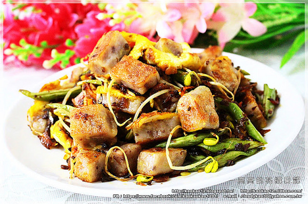 豐食聚：【宅配美食】豐食聚。手工蘿蔔糕 芋頭糕 芋粿巧《內附簡單料理方式》