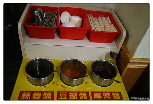 喜鍋屋 ~ 中和平價鍋物❤️飆高溫也照樣客滿．大腸臭臭/海鮮/泡菜鍋 - 捷運永安市場站