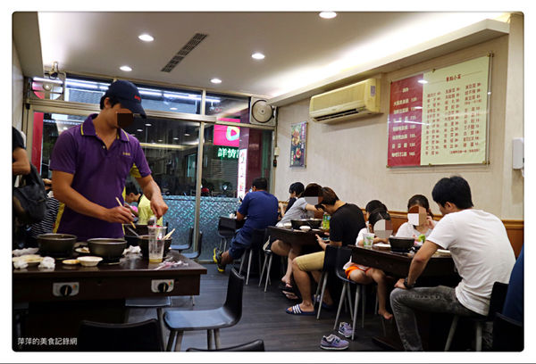 喜鍋屋 ~ 中和平價鍋物❤️飆高溫也照樣客滿．大腸臭臭/海鮮/泡菜鍋 - 捷運永安市場站